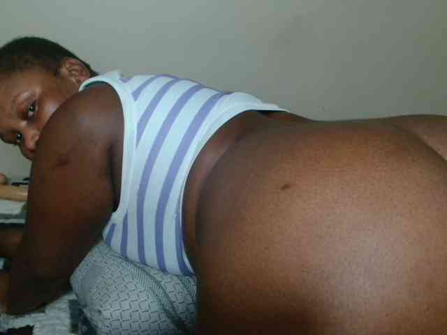 BootyDarkEbony webcam