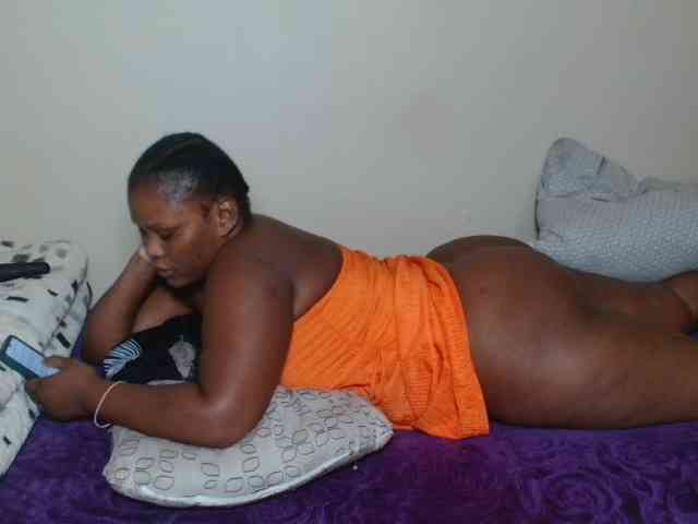BootyDarkEbony webcam