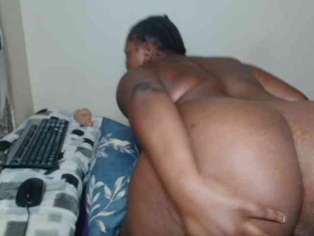 BootyDarkEbony webcam