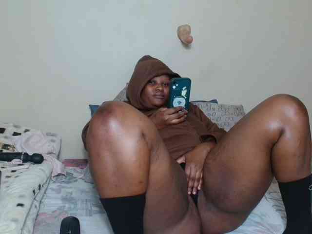 BootyDarkEbony webcam
