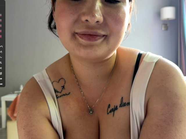 DorieDavance live cam on BongaCams