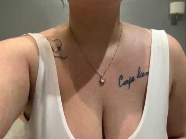 DorieDavance live cam on BongaCams