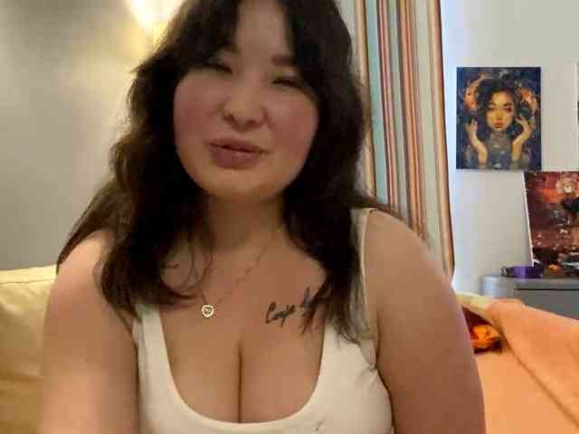 DorieDavance webcam