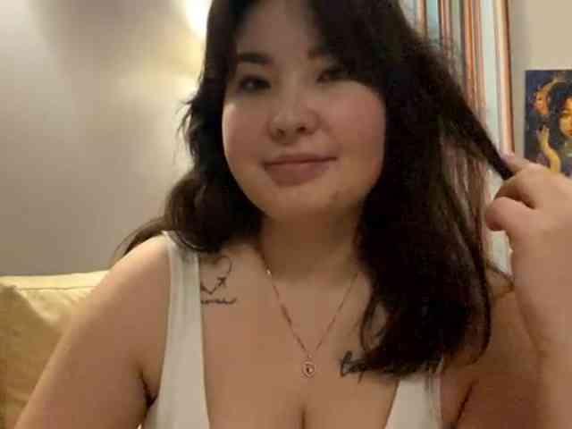DorieDavance webcam