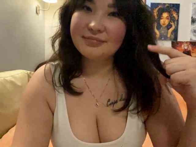 DorieDavance webcam