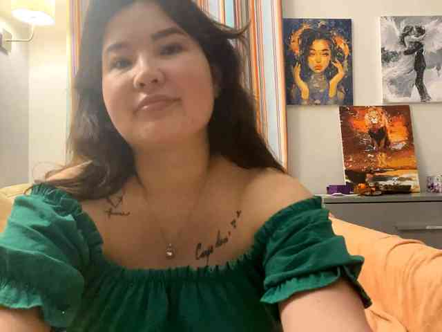 DorieDavance webcam