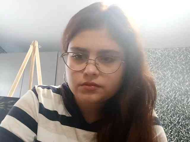 DorieDavance webcam