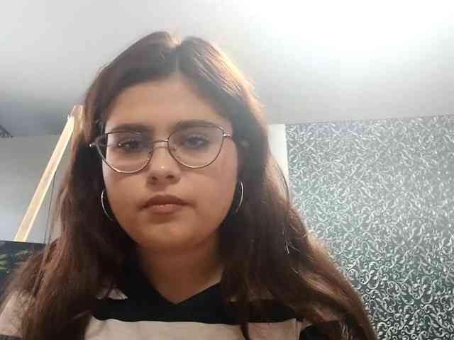 DorieDavance webcam