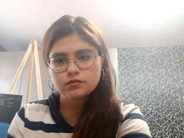 DorieDavance webcam