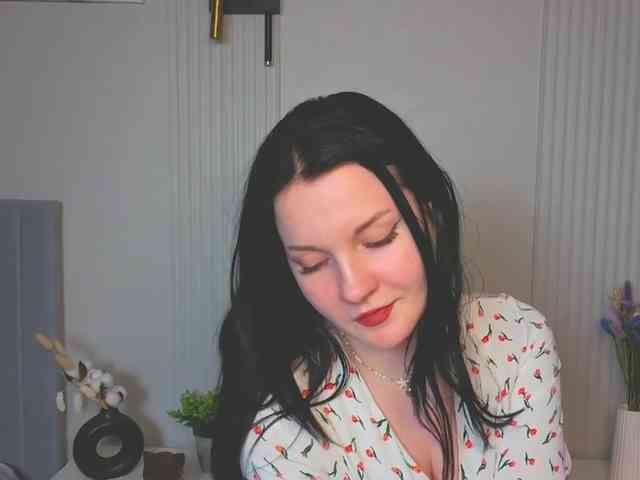 MilaSaly webcam