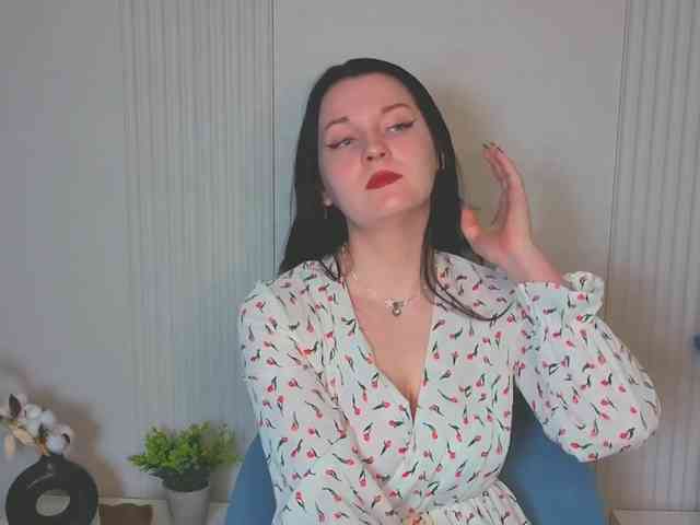 MilaSaly webcam
