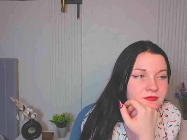 MilaSaly webcam
