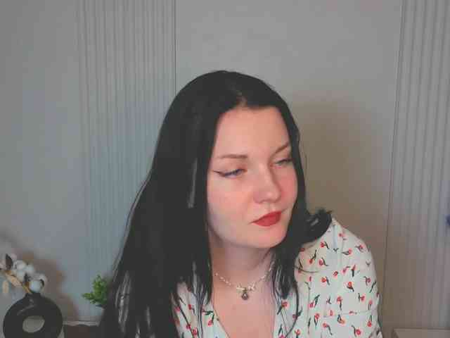 MilaSaly webcam