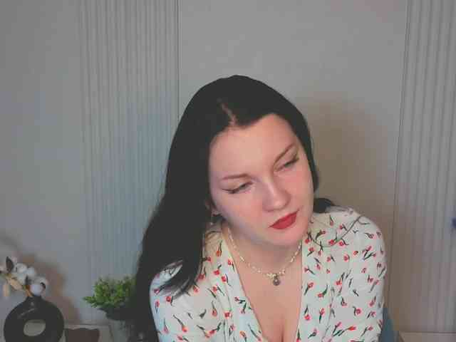 MilaSaly webcam
