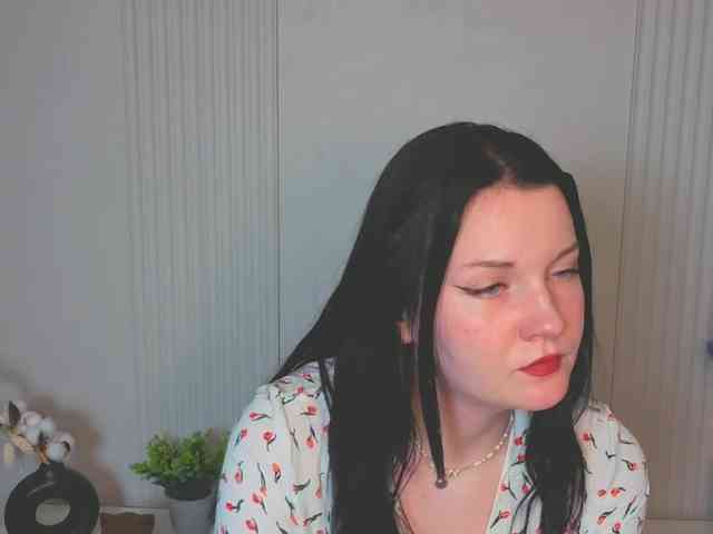 MilaSaly webcam