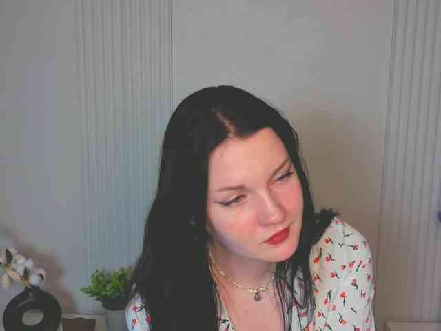 MilaSaly webcam