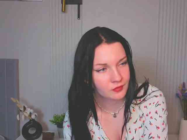 MilaSaly webcam