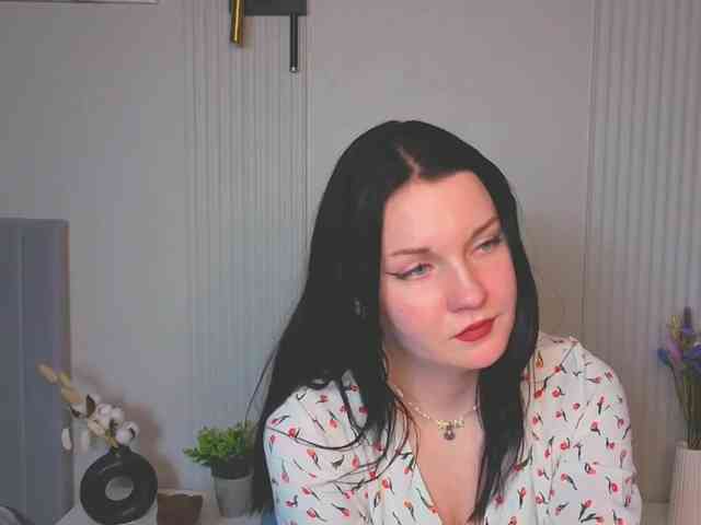 MilaSaly webcam