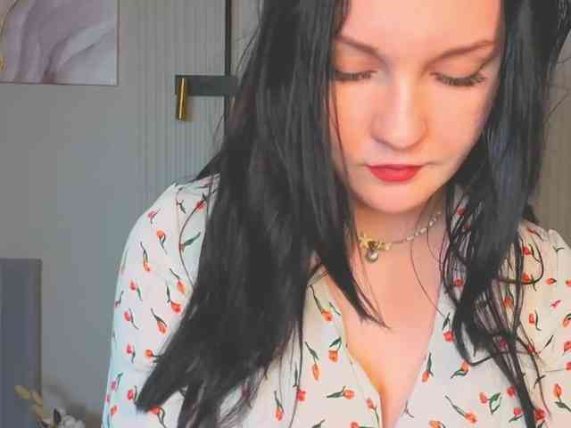 MilaSaly webcam
