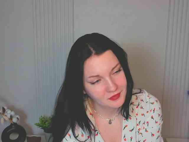 MilaSaly webcam