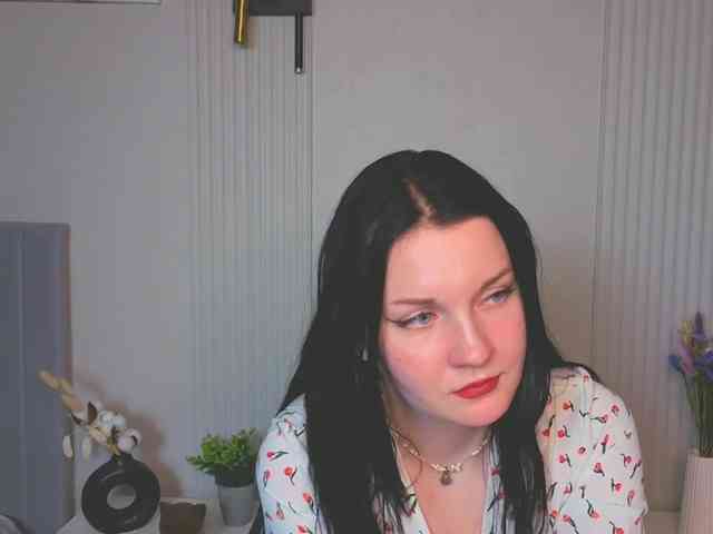 MilaSaly webcam