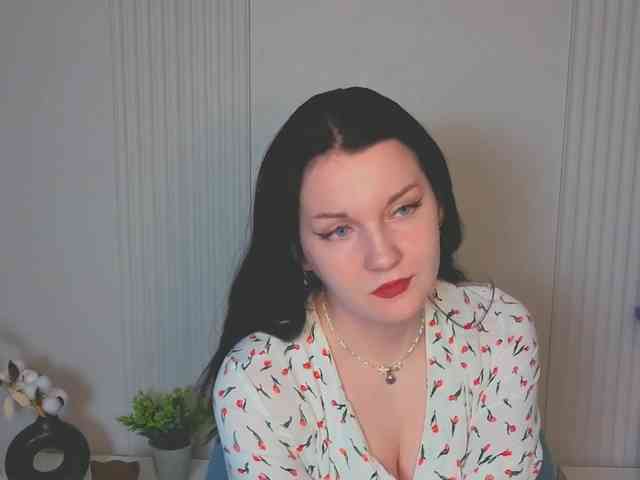 MilaSaly webcam