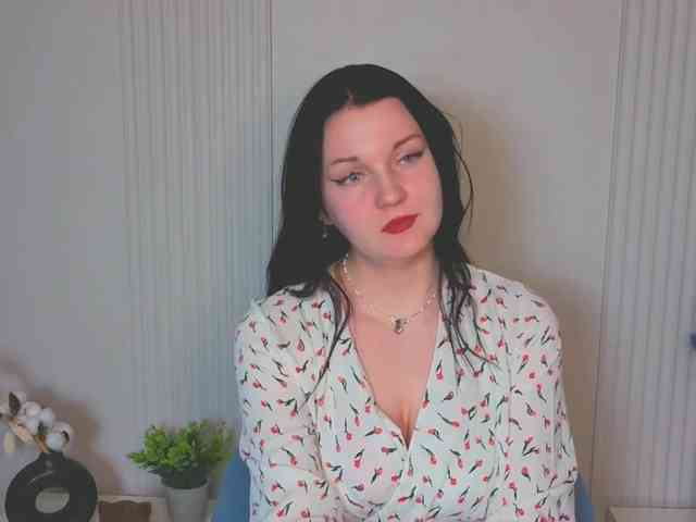MilaSaly webcam