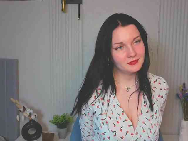 Milasaly's cam show statistics and live stream