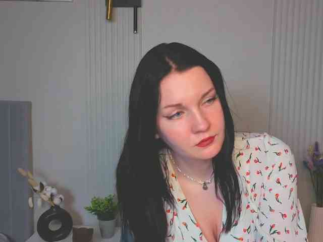 MilaSaly webcam