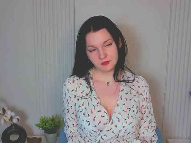 MilaSaly webcam