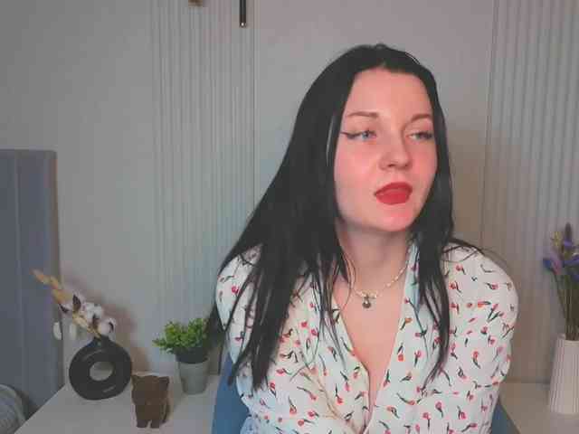 MilaSaly webcam