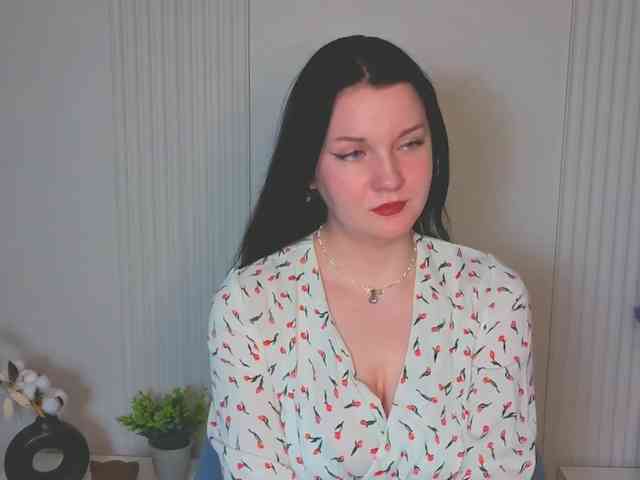 MilaSaly webcam