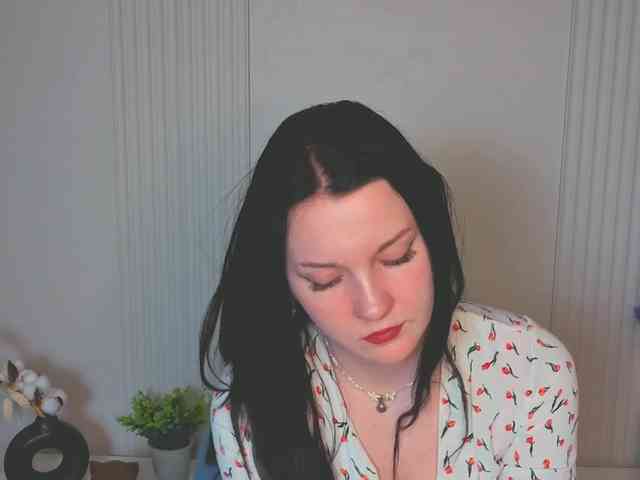 MilaSaly webcam