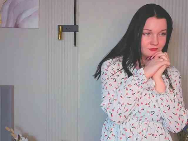 MilaSaly webcam