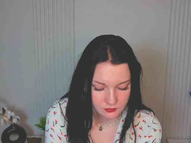 MilaSaly webcam