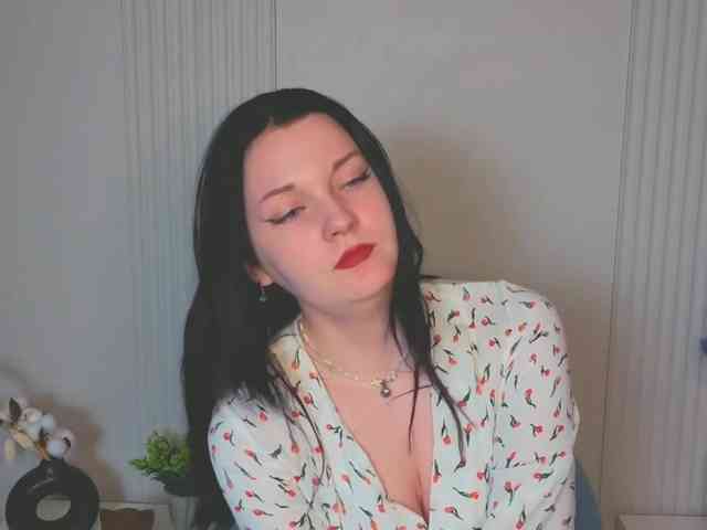 MilaSaly webcam