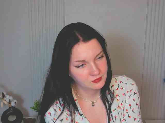 MilaSaly webcam