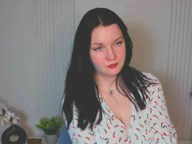 MilaSaly webcam