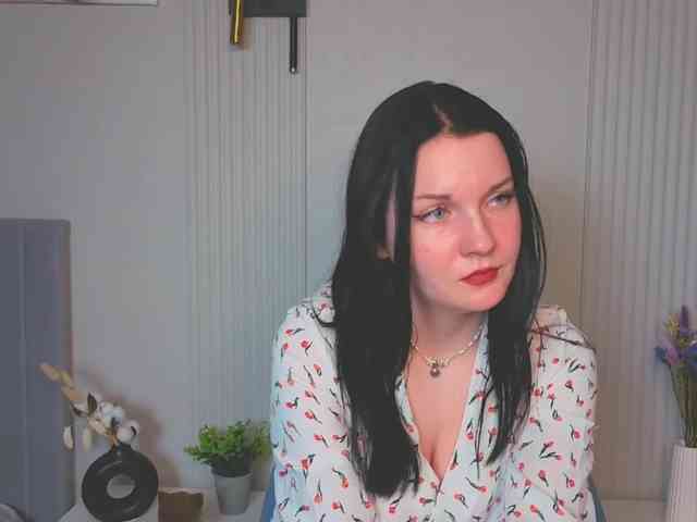 MilaSaly webcam
