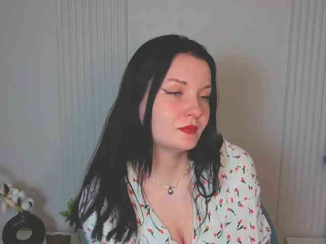 MilaSaly webcam