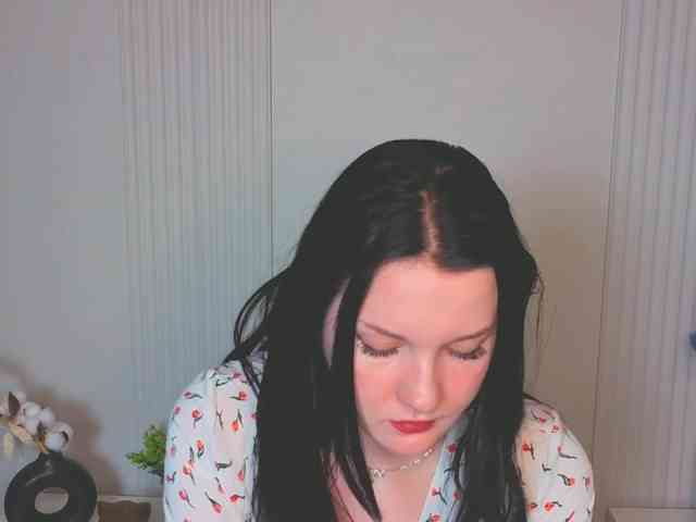 MilaSaly webcam