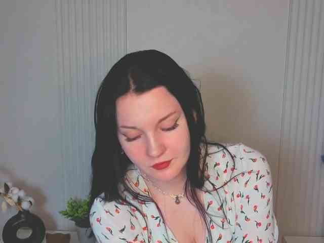MilaSaly webcam