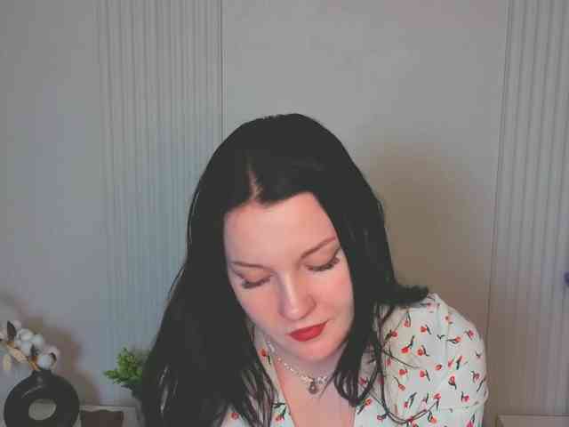 MilaSaly webcam