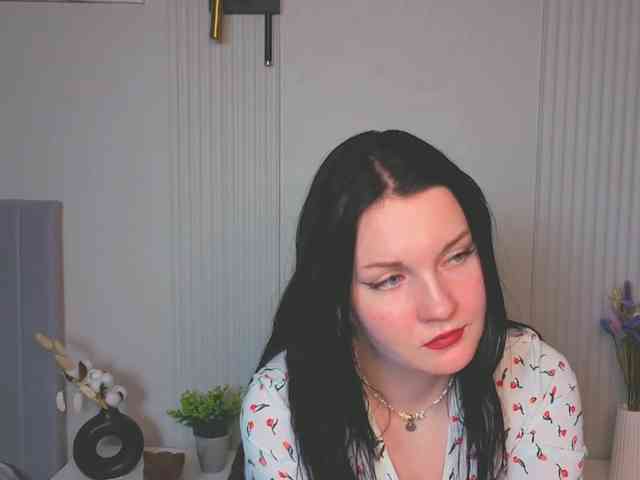 MilaSaly webcam