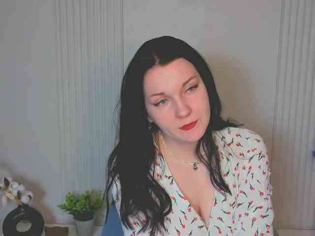 MilaSaly webcam