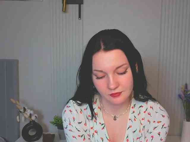 MilaSaly webcam