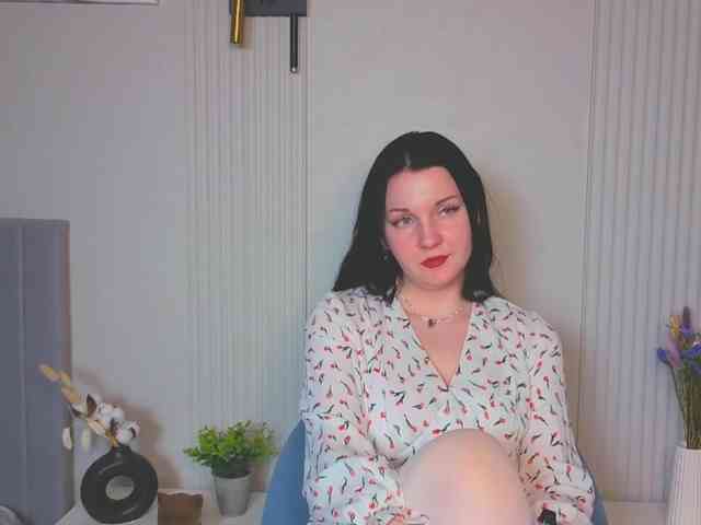 MilaSaly webcam