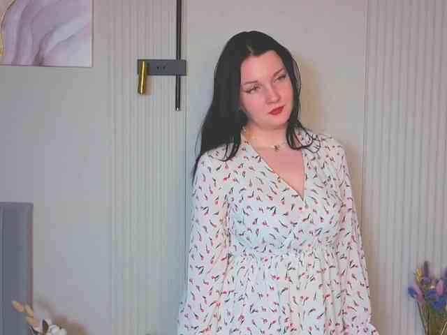 MilaSaly webcam