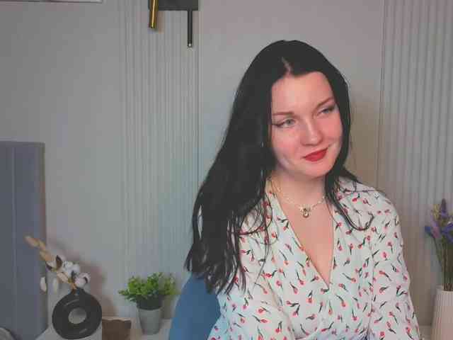 MilaSaly webcam