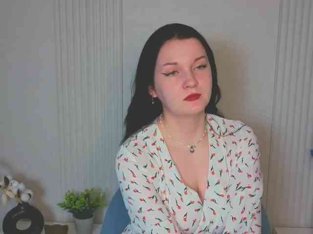 MilaSaly webcam